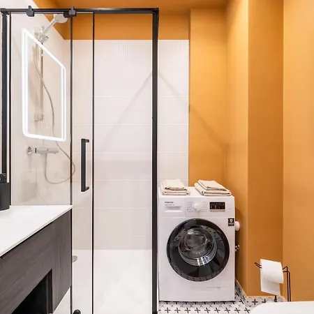 New Old Town - Luxury Mattress, Tv, Work Desk, Ac, Security Riga