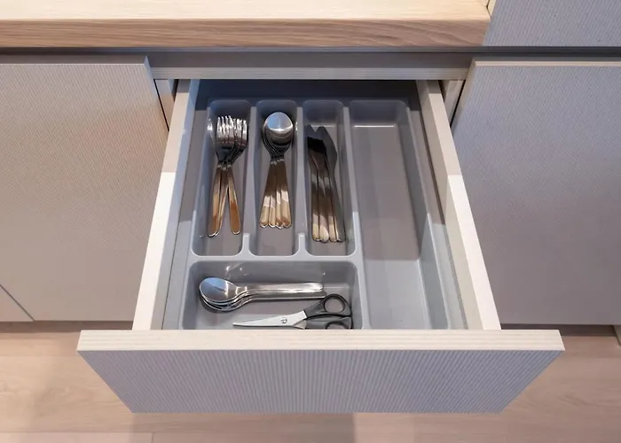 Dzīvoklis New Old Town - Luxury Mattress, Tv, Work Desk, Ac, Security *