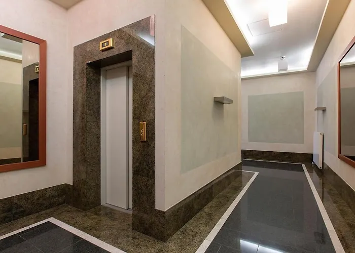 New Old Town - Luxury Mattress, Tv, Work Desk, Ac, Security Riga